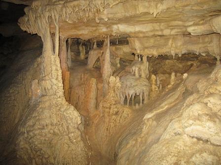 Natural Bridge Caverns