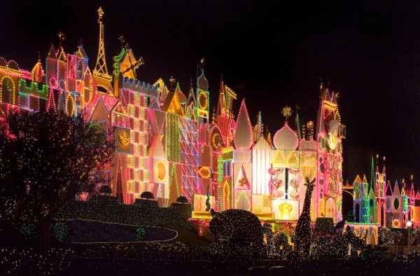 disneyland-small-world-holiday Disneyland Small World