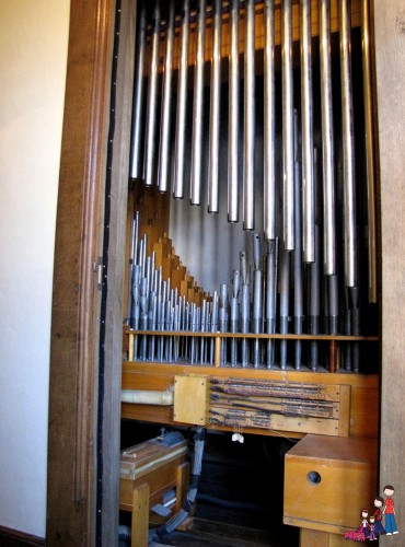 Welte-Mignon Organ Pipes at Salisbury House, Des Moines