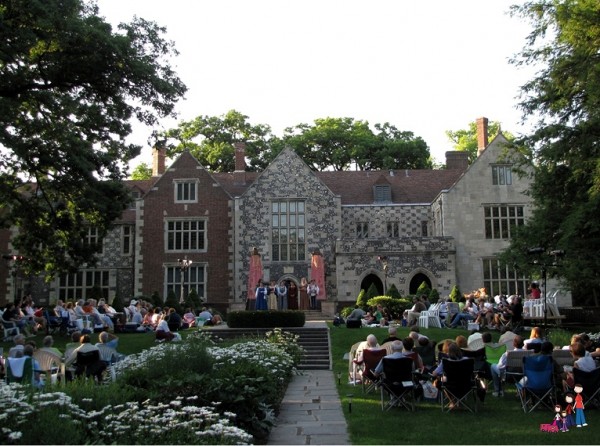 Shakespeare on the Lawn at Salisbury House