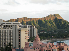 Diamond_Head_State_Monument_Hawaii_Oahu_Waikiki The iconic Diamond Head towers over Waikiki.