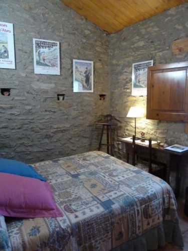 Bedrooms at Casa Rual Cal Serni, Catalonia
