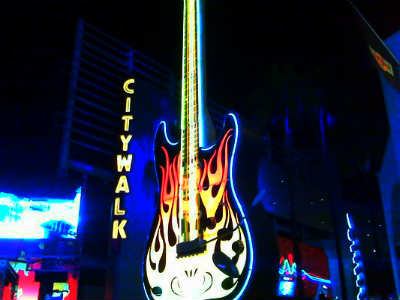 Tour Hollywood on At Universal Studios Hollywood Citywalk In California   Nightlife
